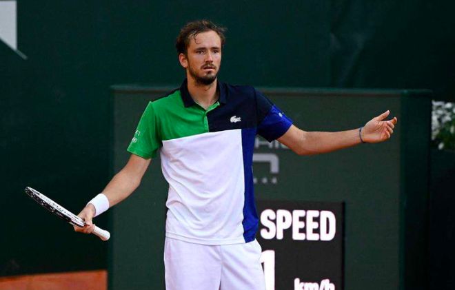 调整防守站 调整防守站