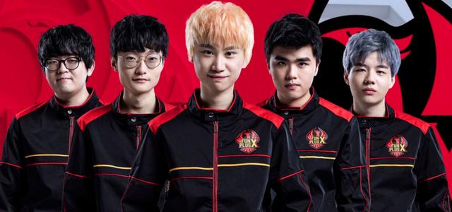 在一个强调 在一个强调